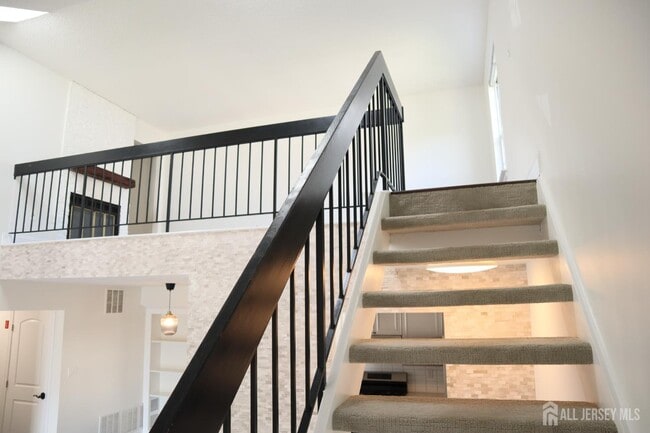 Building Photo - 1306 Commons at Kingswood Dr