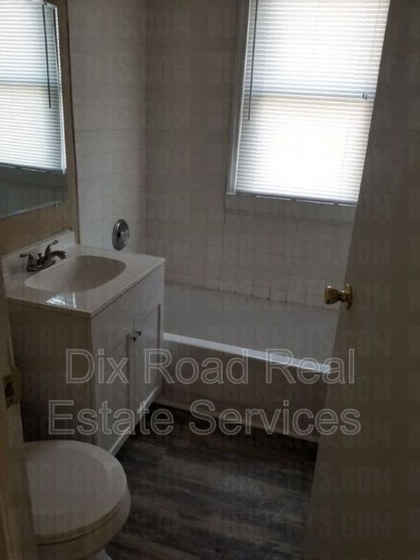 Building Photo - 4505 Genesee Ave