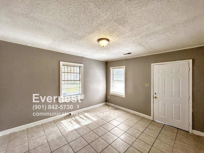 Building Photo - 1507 Wilson St
