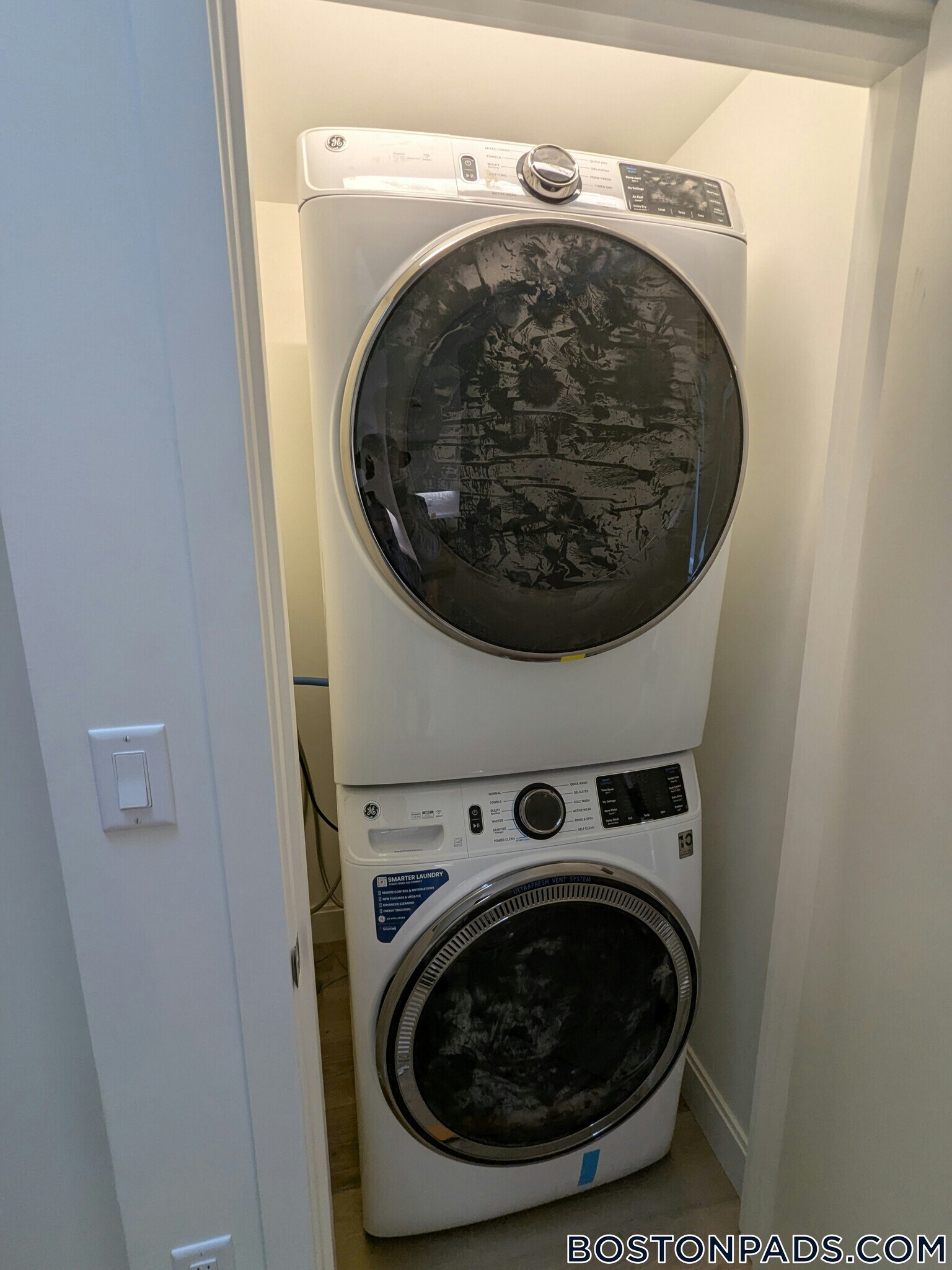 Building Photo - 1079 Commonwealth Ave