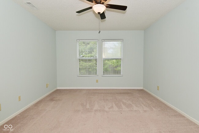 Building Photo - 916 Bentgrass Dr