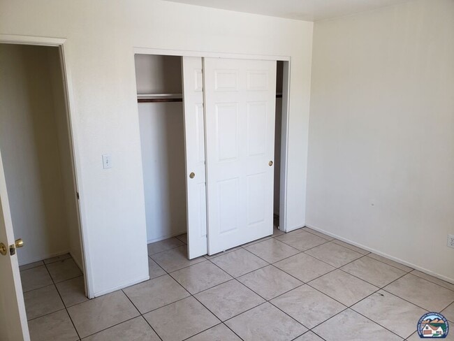 Building Photo - 638 N 3rd St