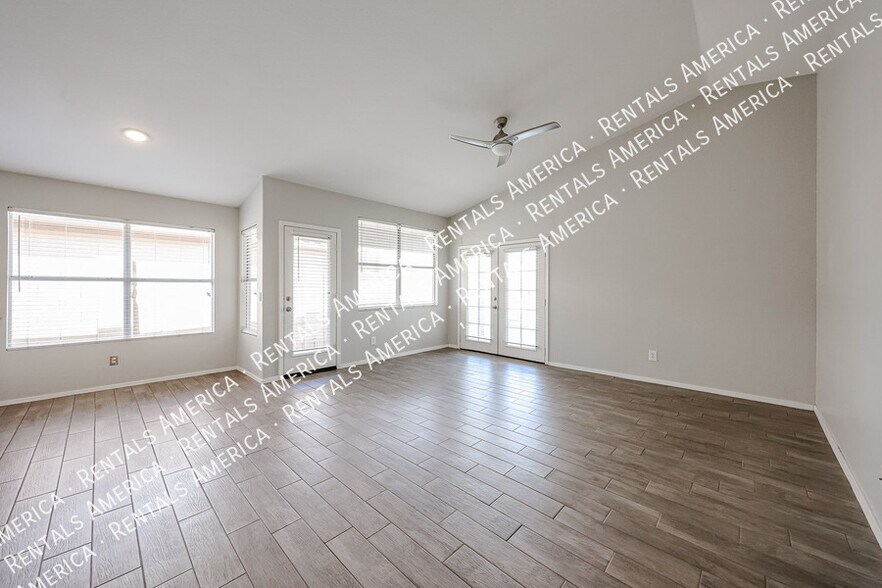 Building Photo - 153 S Garnet Rd