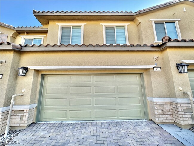 Building Photo - 49 Alamere Falls Dr