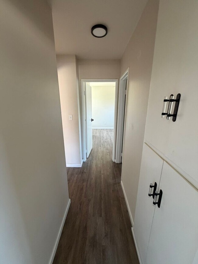 Building Photo - Charming 3 Bedroom Home with Beautiful Backyard in San Carlos