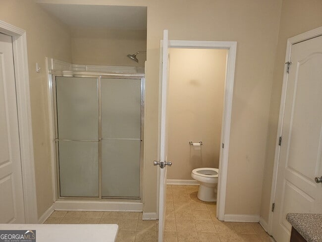 Building Photo - 91 Meeting Pl Rd