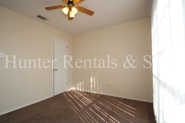 Building Photo - Southwest Killeen!