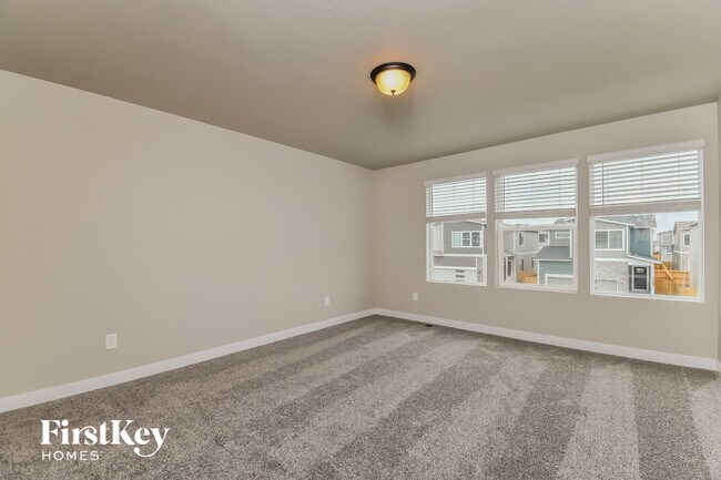Building Photo - 11164 Murrelet Dr