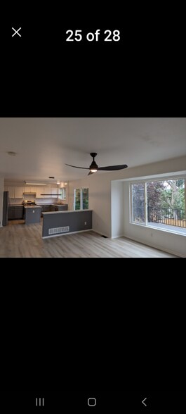 Building Photo - 9464 W Hinsdale Pl