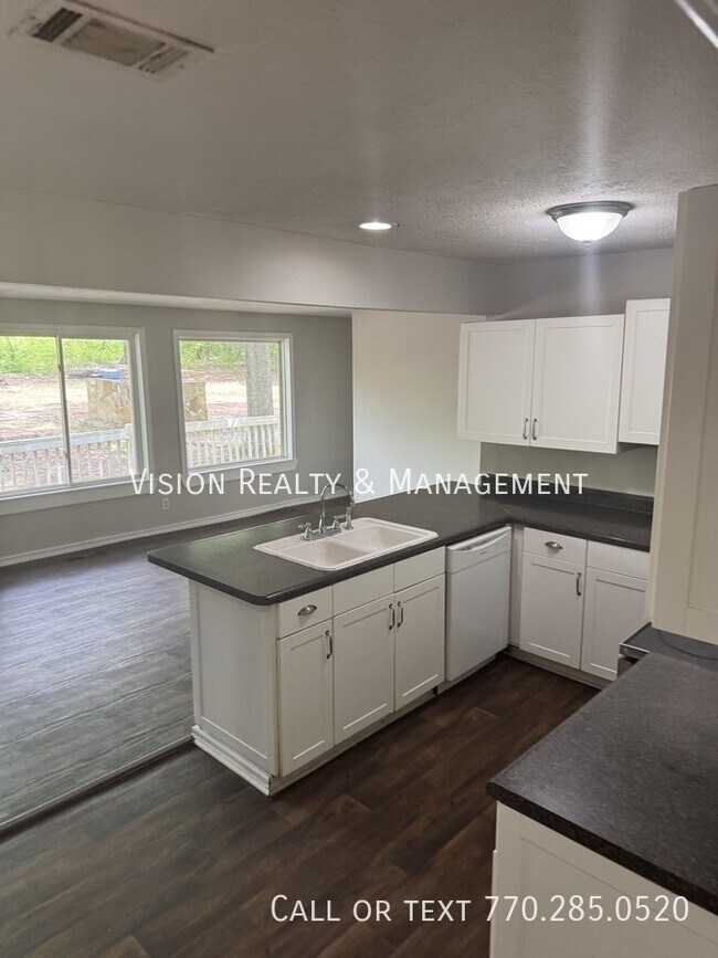 Building Photo - 374 Cavender Creek Rd
