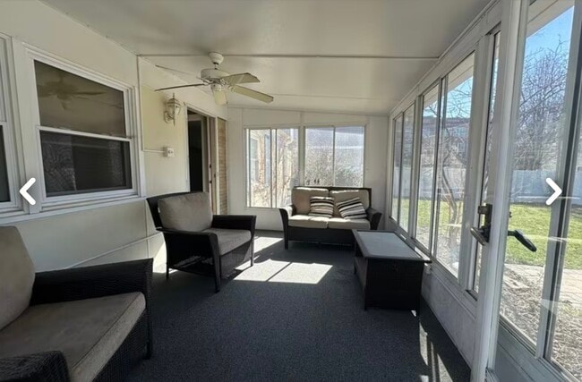 Building Photo - 228 S Hawthorne Ave