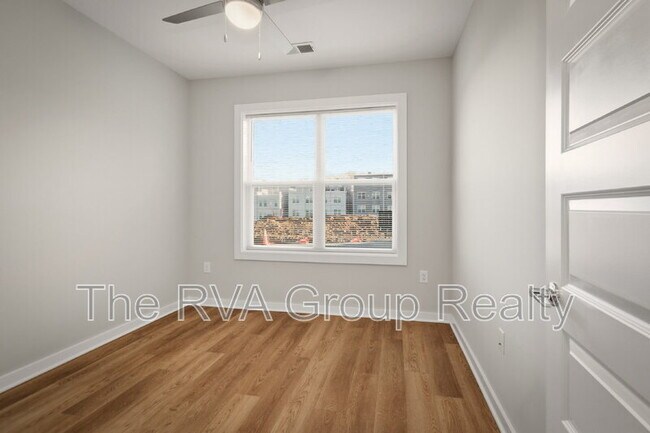 Building Photo - 918 Porter St