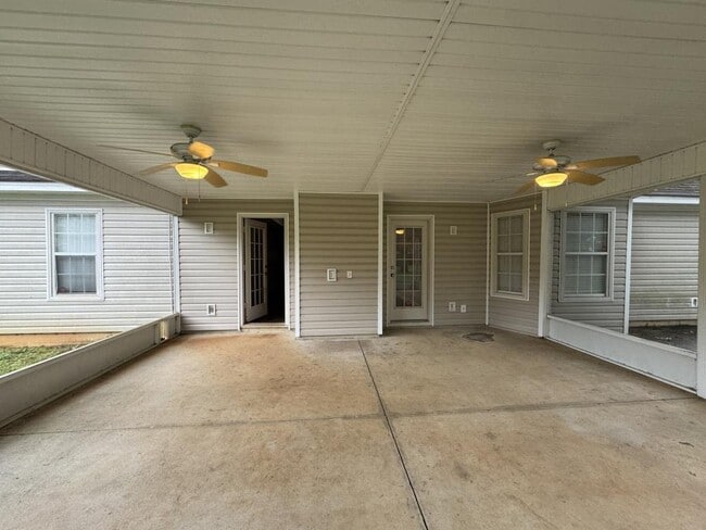 Building Photo - 102 S Gala Ct