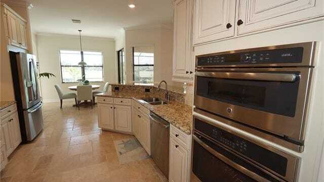 Building Photo - 17151 Cherrywood Ct