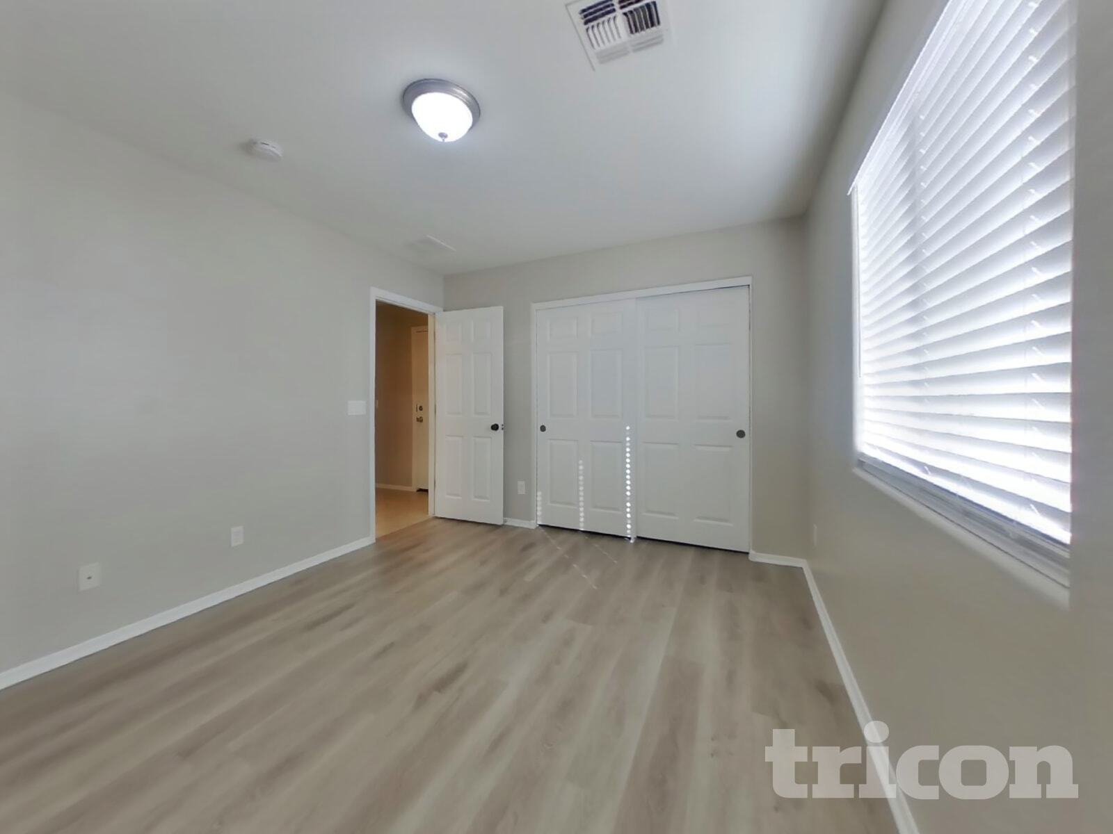 Building Photo - 14131 W Corrine Dr