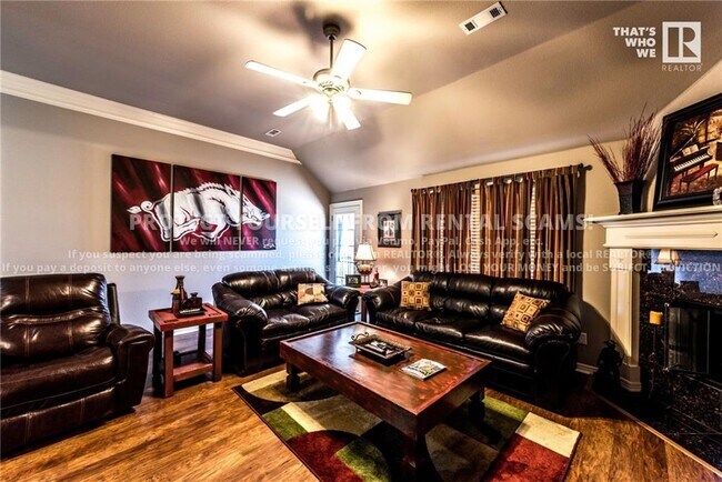 Building Photo - 3522 W Clearwood Dr