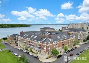 Building Photo - 368 Rector St