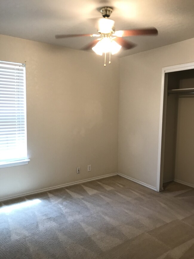 Building Photo - 145 Brahma Way