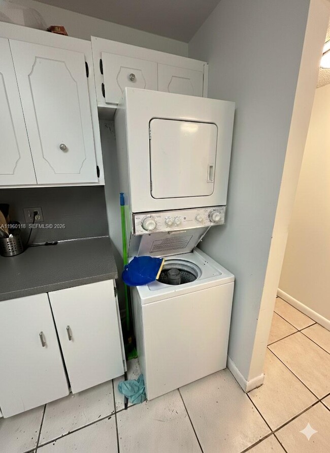 Building Photo - 7830 Northwest 33rd Street