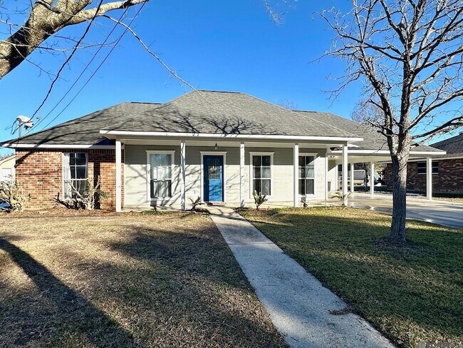 Building Photo - 1428 S Vista Ave