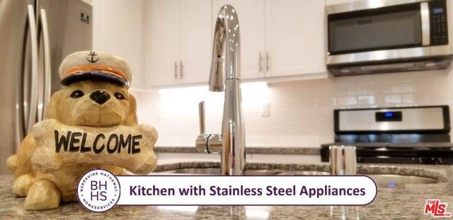 Building Photo - 28629 Solana Ct