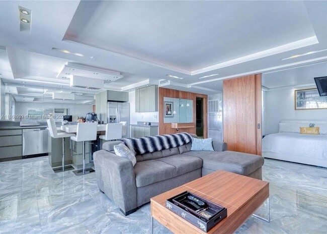 Building Photo - 401 Ocean Dr