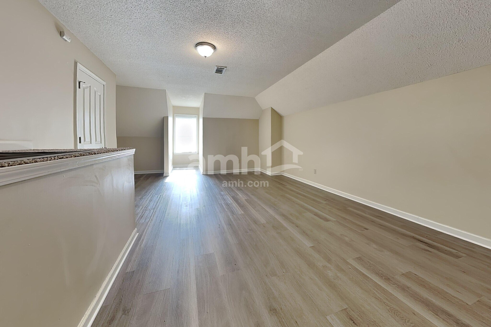 Building Photo - 13148 Braybourne Pky