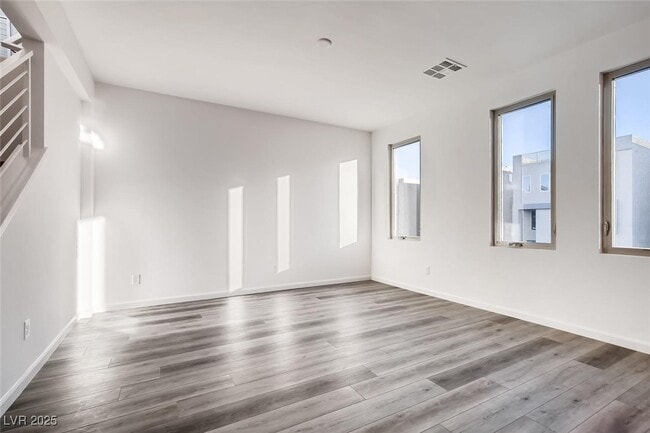 Building Photo - 8098 Misty Canyon Ave