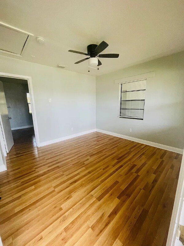 Building Photo - 1610 12th Ave S