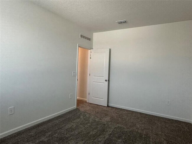 Building Photo - 8956 Swing Ln