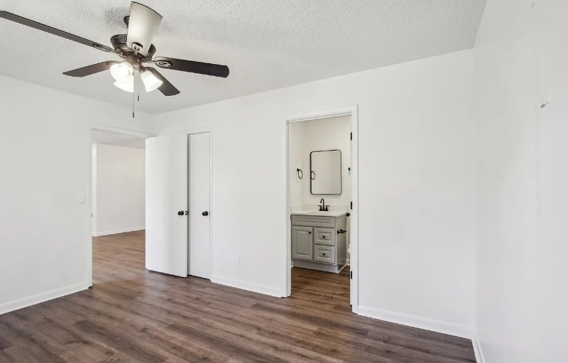 Building Photo - 109 Rosswood Dr