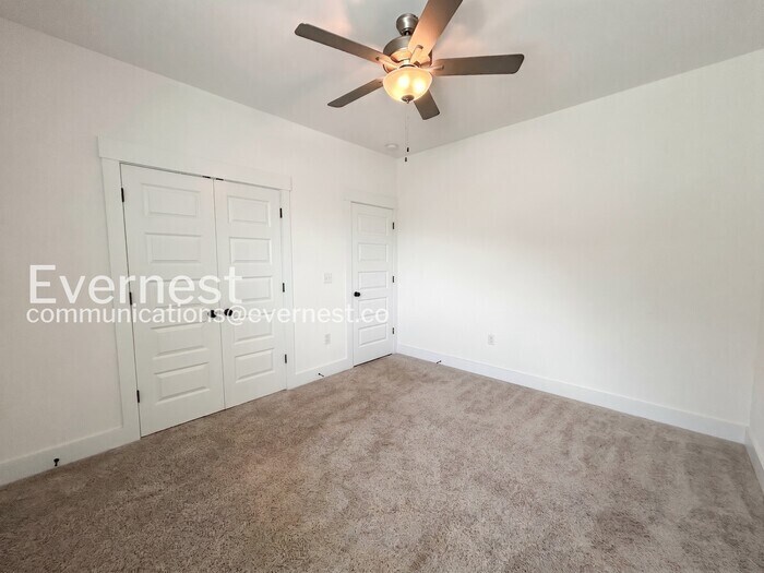 Building Photo - 2311 Murano Dr