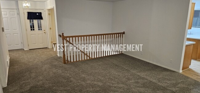 Building Photo - 981 Hudson St