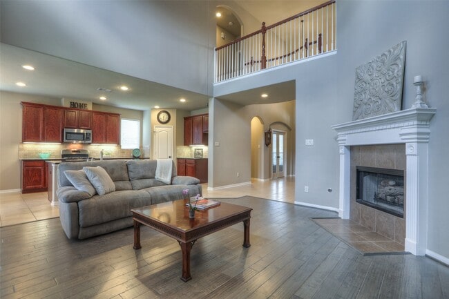 Building Photo - 8106 Little Scarlet St