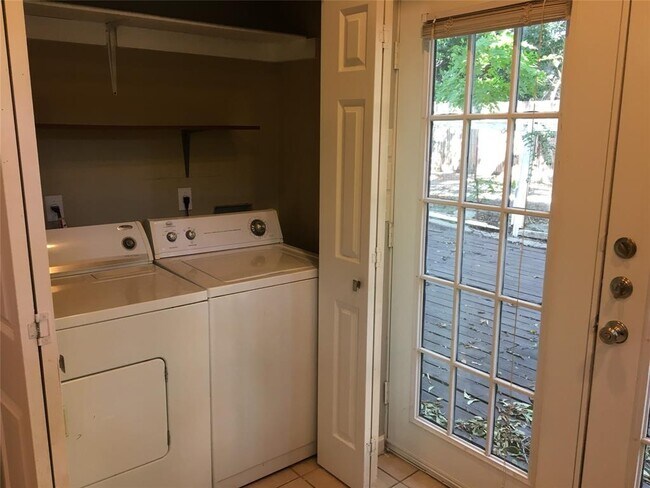 Building Photo - 4802 Clarkson Ave