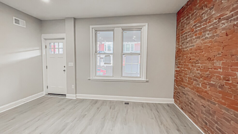Building Photo - 5823 Alter St