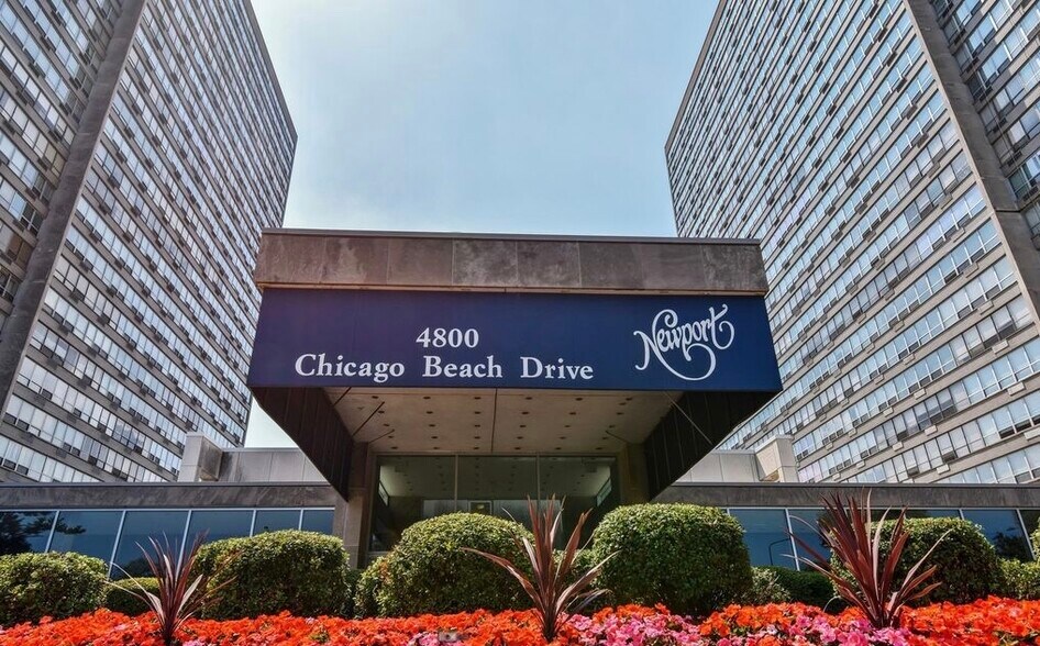 Newport - 4800 S Chicago Beach Dr