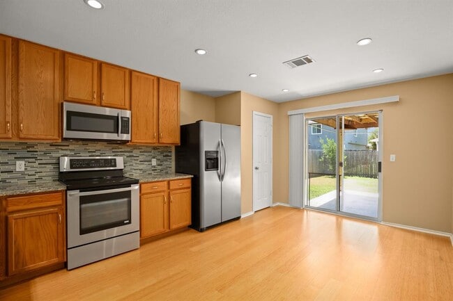 Building Photo - 1525 Poppy Seed Ln