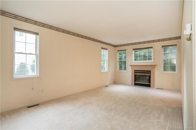 Building Photo - 47 Pepper Bush Ln