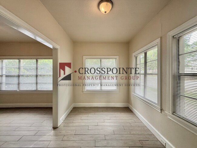 Building Photo - Beautiful 4 bedroom 2 bath home in the heart of Tyler!