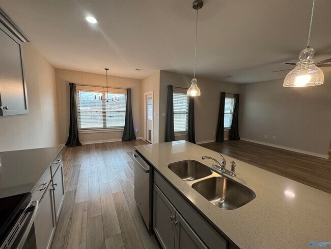 Building Photo - 131 Flintlock Wy