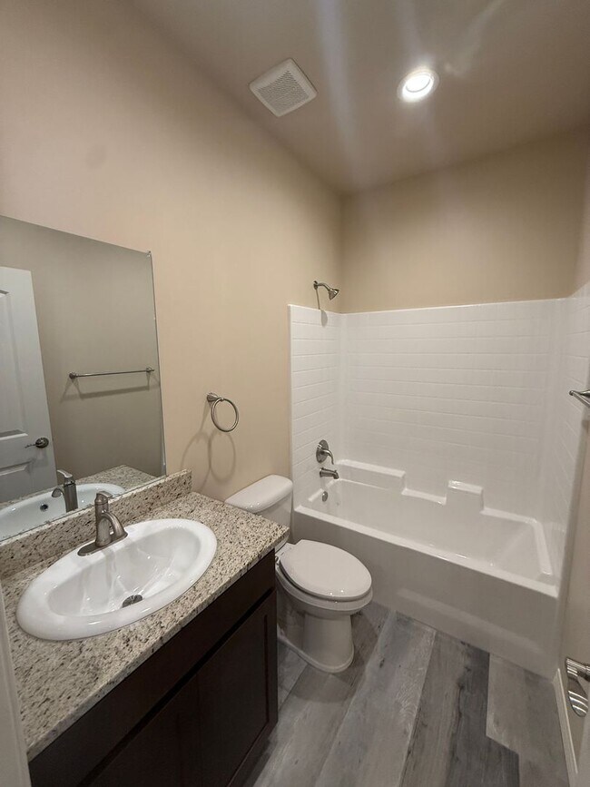 Building Photo - 3277 Tierra del Sol Dr