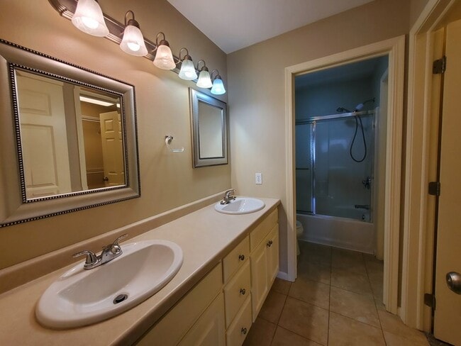 Building Photo - 2336 Keystone Ct