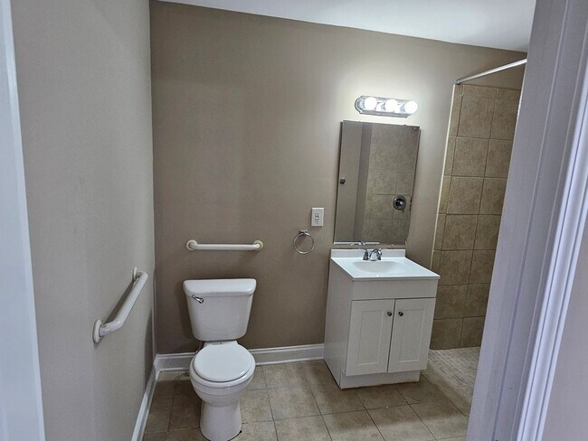 Building Photo - Homes of Hope 4 Bedroom, 2 Bathroom Townhome in Rock Hill, SC