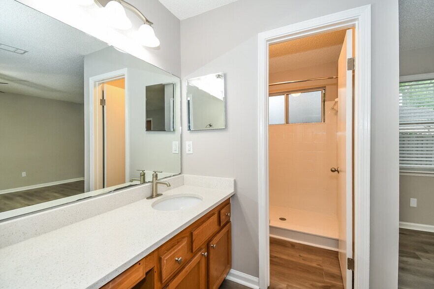 Building Photo - 8359 3 Creeks Blvd