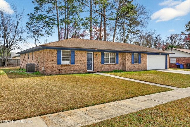 Building Photo - 217 Quince Ct