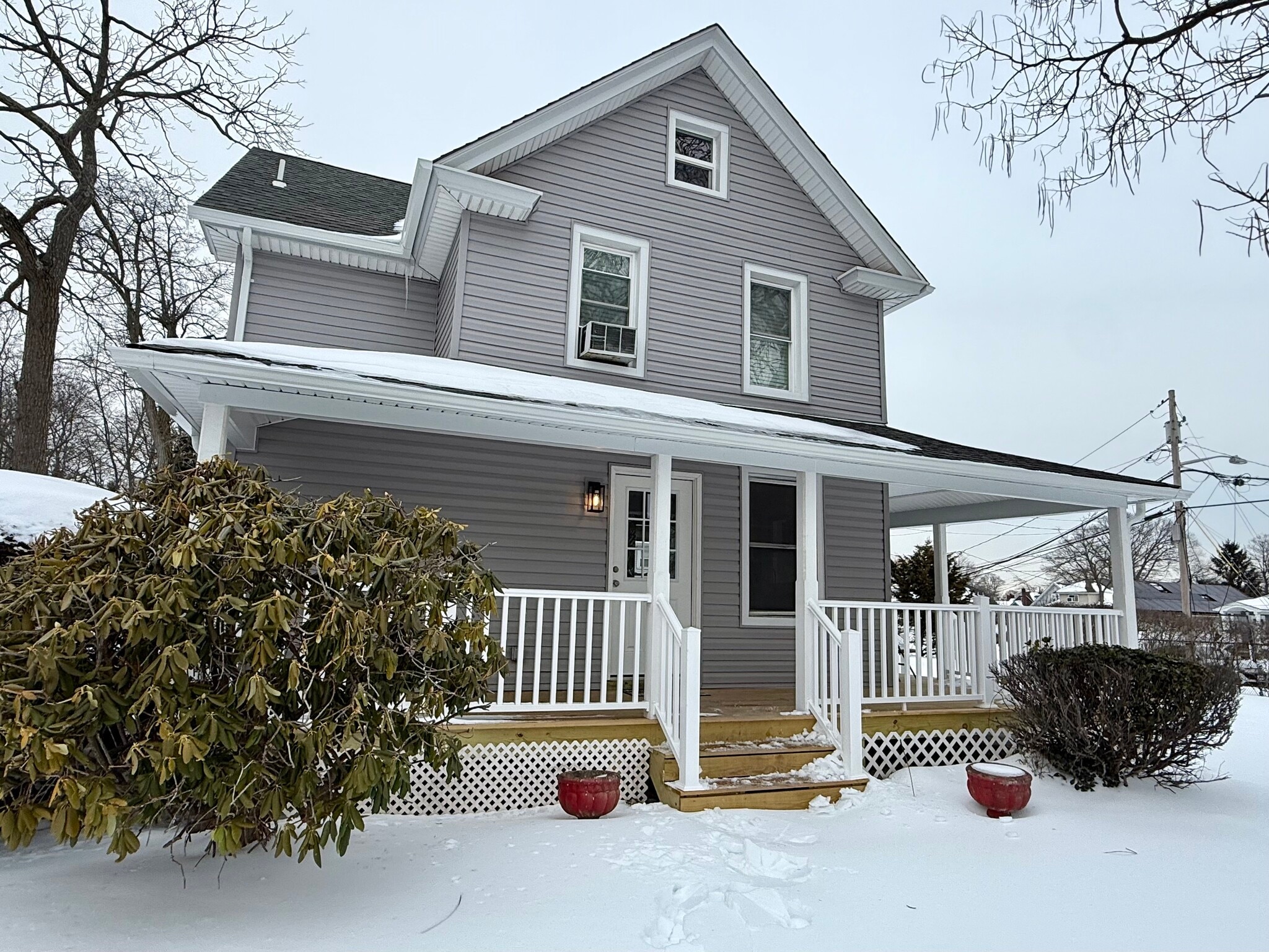 Building Photo - 45 Garfield St