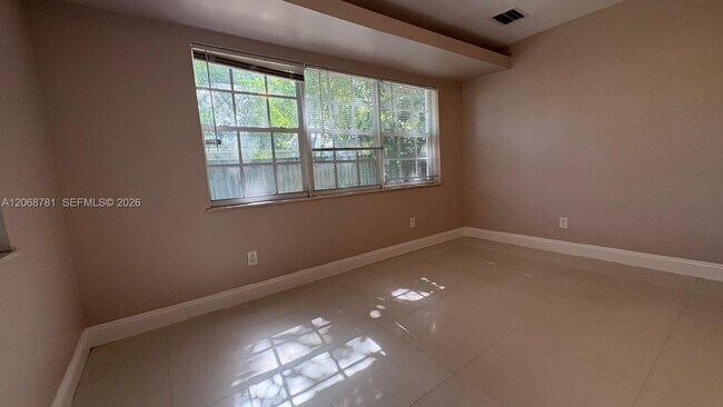 Building Photo - 251 N 68th Terrace