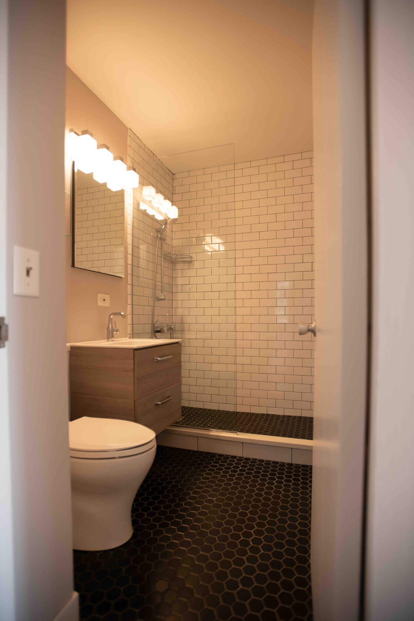 Building Photo - 360 W Wellington Ave