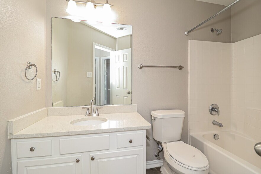 Building Photo - 217 Ute Creek Ct